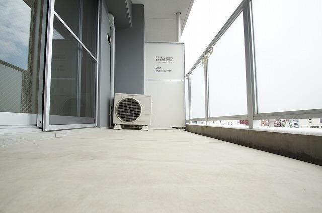 リフェスタ渡辺通のバルコニー|リフェスタ渡辺通（1R）
バルコニーも広めです。