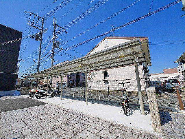 ステラのその他共用部分|便利な屋根付き駐輪場です