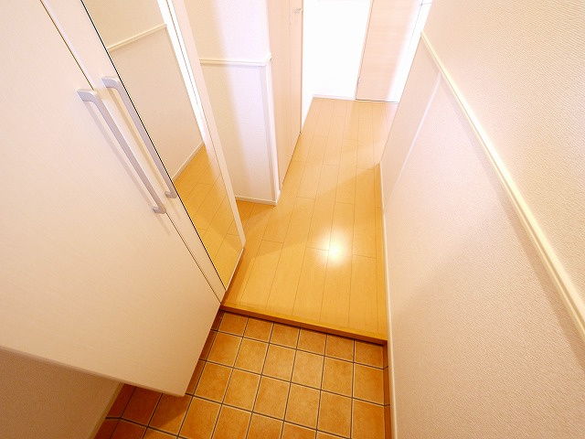 ソレイユ（田町）の玄関|落ち着いた玄関です