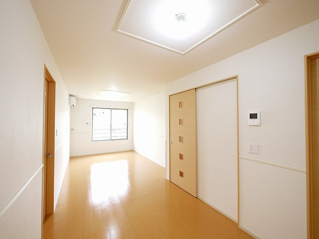 ソレイユ（田町）の居間・リビング|ゆったりとしたリビングです