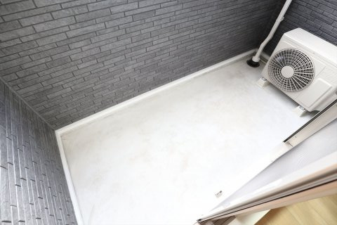 優竣弐番館のバルコニー