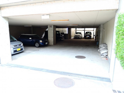 【駐車場】 | ビエラコート高槻