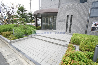 【エントランス】 | ラフィーネ