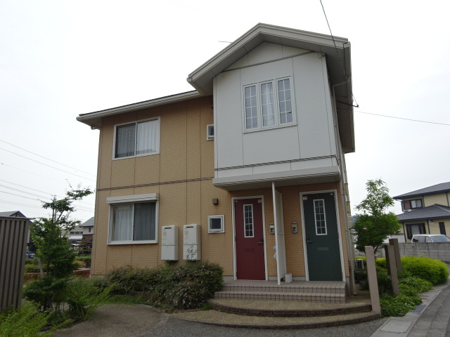 倉敷市西中新田のアパートの外観