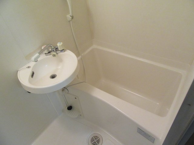 コーポラスSAKAIの浴室