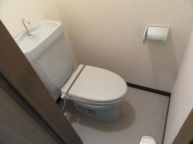 コーポラスSAKAIのトイレ