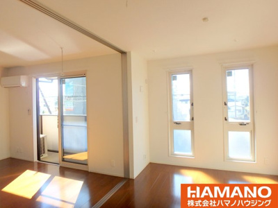 【居間・リビング】 | ガーデンハイツ | 使いやすいリビングです