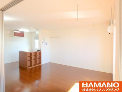 【居間・リビング】 | ガーデンハイツ | 居間です