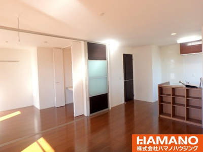 【居間・リビング】 | ガーデンハイツ | ゆったりとした居間です