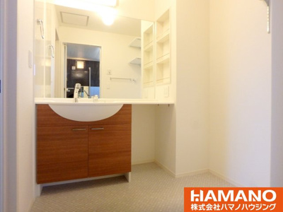 【独立洗面台】 | ガーデンハイツ | 独立洗面台で身支度をすべて済ませてしまいましょう