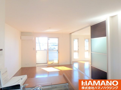 【居間・リビング】 | ガーデンハイツ | ゆったりとした居間です