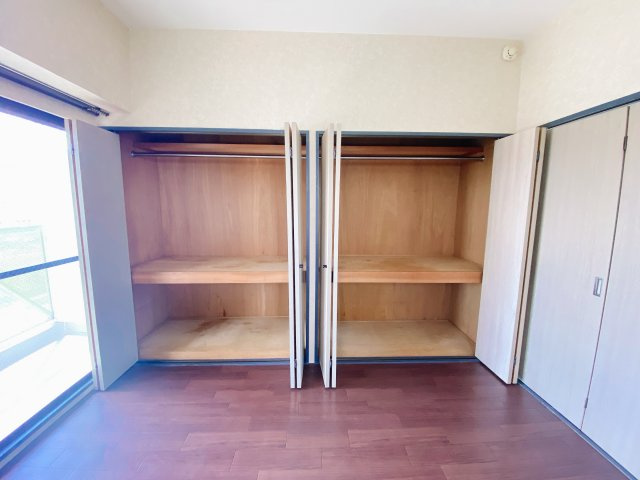 リバーサイドJ1の収納