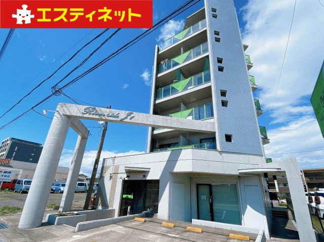 リバーサイドJ1の外観