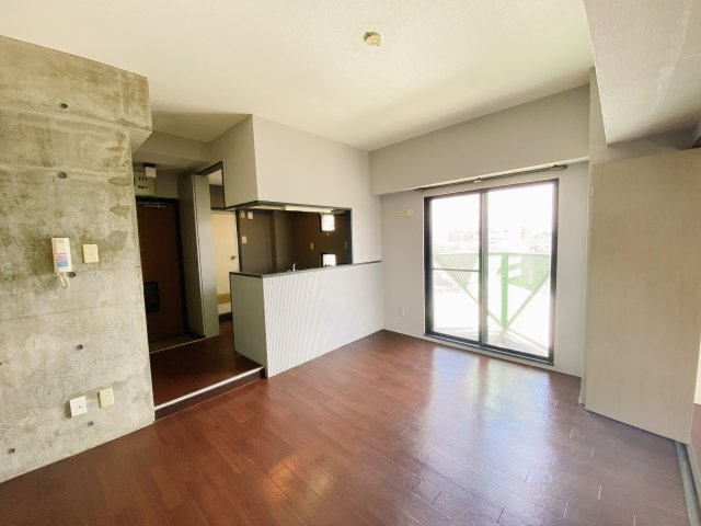 リバーサイドJ1の居間・リビング