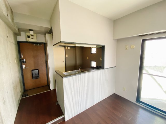 リバーサイドJ1の内装