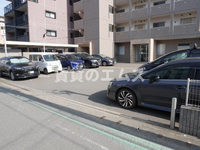 【駐車場】 | サウスフォー | サウスフォーの駐車場