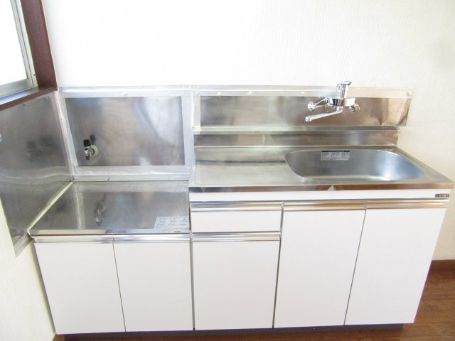 小金井市東町４丁目のアパートのキッチン