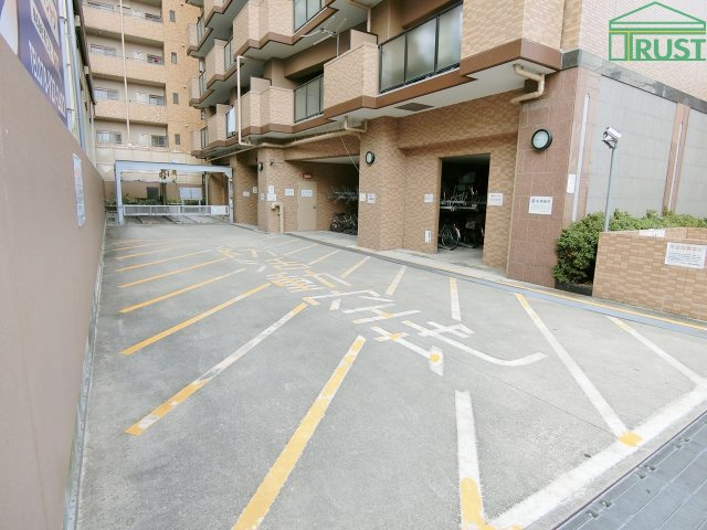 プレステージ西明石Ⅷ　の駐車場|駐車スペースです