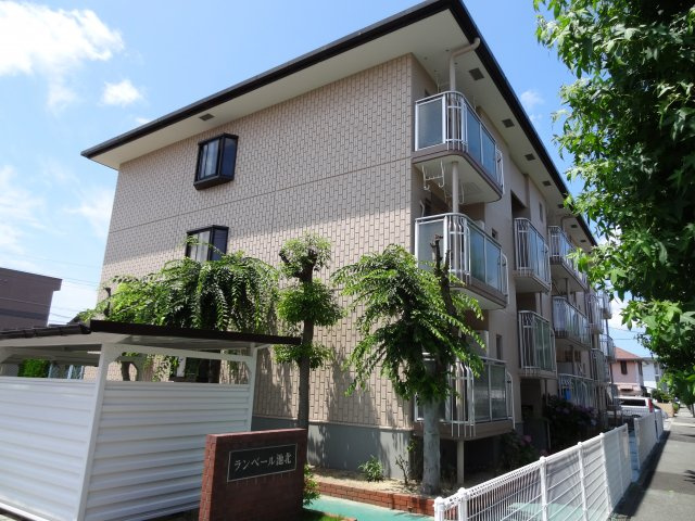 ランベール池北の外観