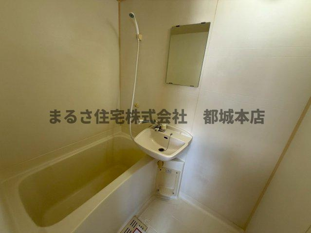 メゾンETO5の浴室