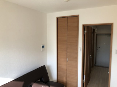 【洋室】 | ＲｏｓｓｏＥｓｔａｔｅ | ※退去前の為、別部屋の写真になっております