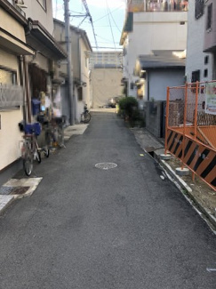 【前面道路含む現地写真】