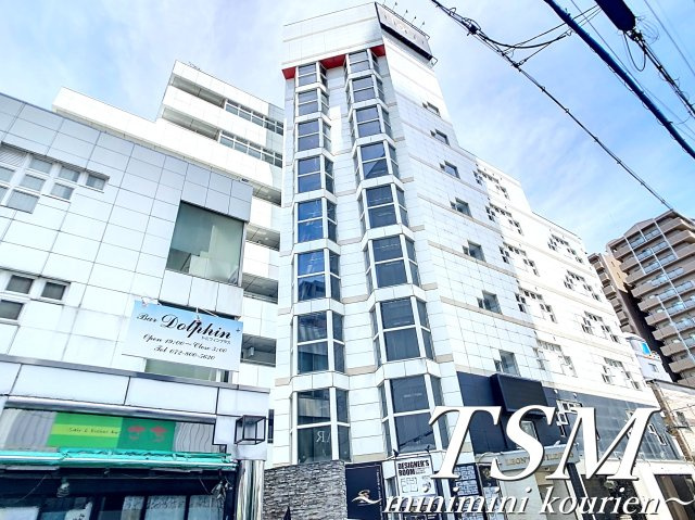 ＬＥＯＮ’Ｓ　ＢＵＩＬＤＩＮＧの外観