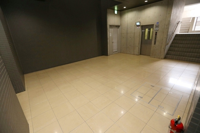 【ロビー】 | Ｈ’ｓ　ｆｌａｔｓ　イータフラッツ