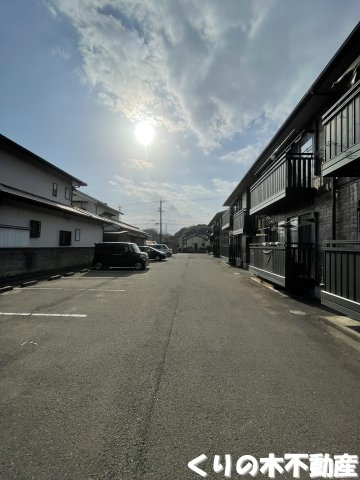 【駐車場】 | ＢＡＩＥＮ　B棟 | 車をお持ちの方に嬉しい駐車場付きの物件です