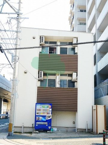 ホワイトアローの駐車場|駐輪場
