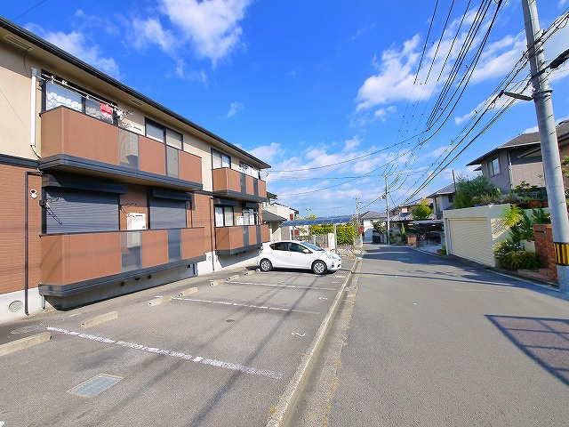 サニーコート相楽台の駐車場