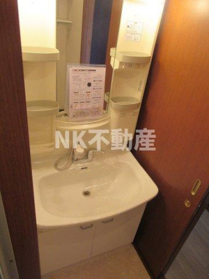 【洗面所】 | ブランチ613（鴻池新田賃貸） | 独立洗面台、朝の身支度には欠かせません