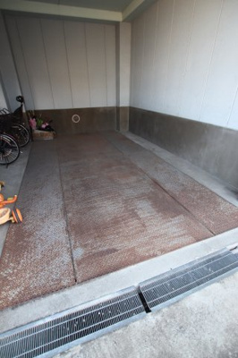 【駐車場】 | プレアール初芝 | 駐車場、屋根付きです！