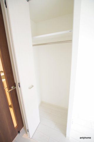エスリード京橋WEST　仲介手数料無料の収納
