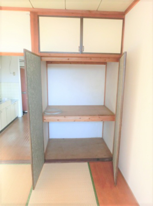 リトルハイツの収納|小物を収納するのに便利です