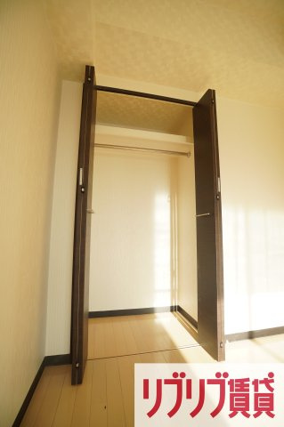 東ビルの収納
