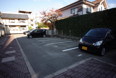【駐車場】 | ジュネス・マノアールⅠ | 駐車場