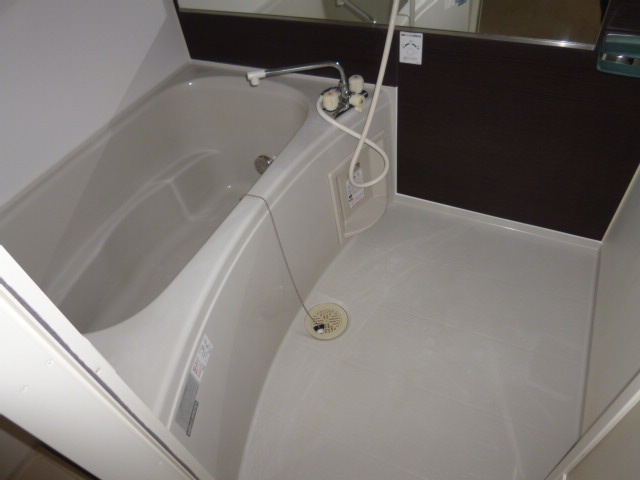 カビラＡの浴室|追い焚きバス