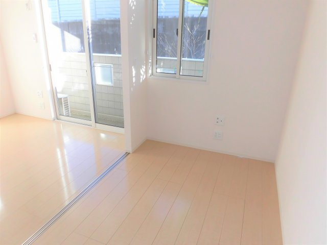 Sunset Gardenの洋室