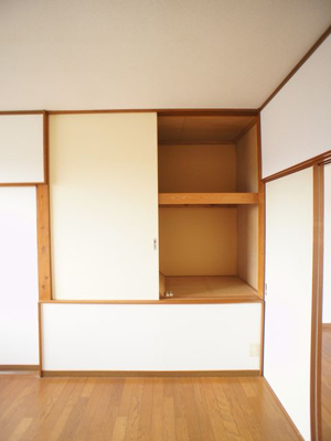 【設備】 | レジデンス吉原 | 収納部分です。