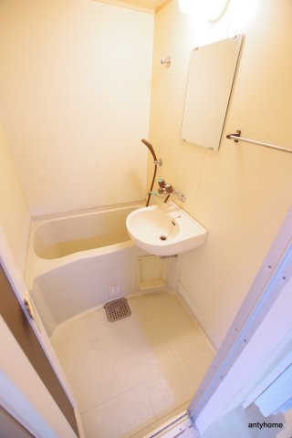 ダゼアマンション　仲介手数料無料の浴室