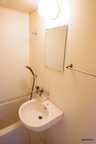 ダゼアマンション　仲介手数料無料の洗面所