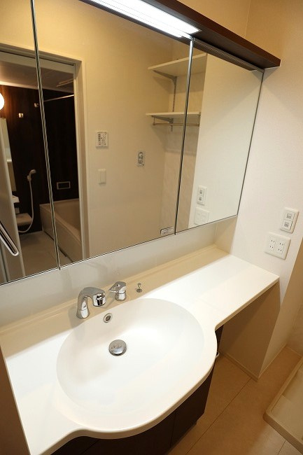 エトワール福生の洗面所