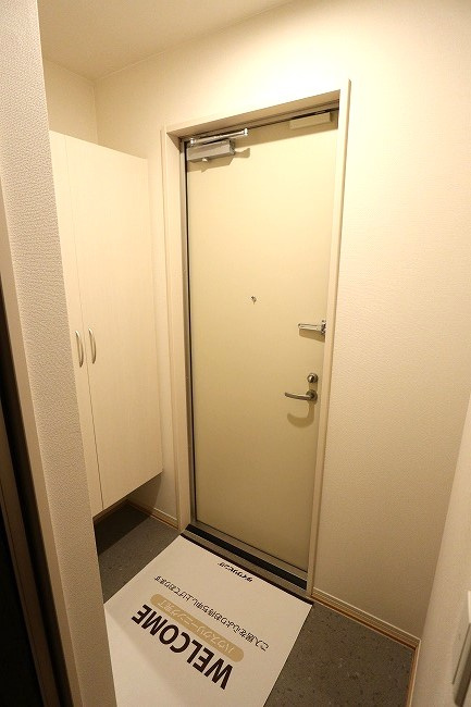 エトワール福生の玄関