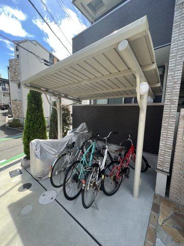 池田市住吉１丁目のアパートのその他共用部分|自転車置場