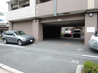 【駐車場】