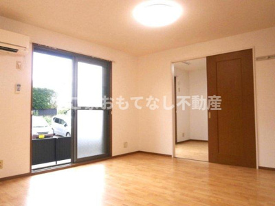 【居間・リビング】 | サン フローラ C棟