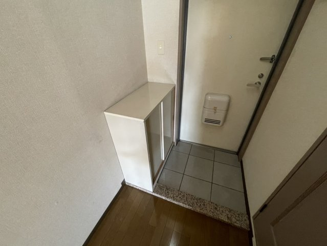 【玄関】 | シャトレ山の手