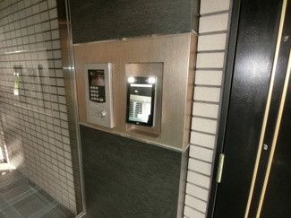 【その他共用部分】 | 顔認証システム付オートロック