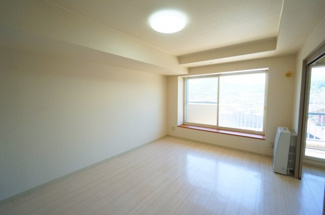 【居間・リビング】 | エーデルプラッツ山の手